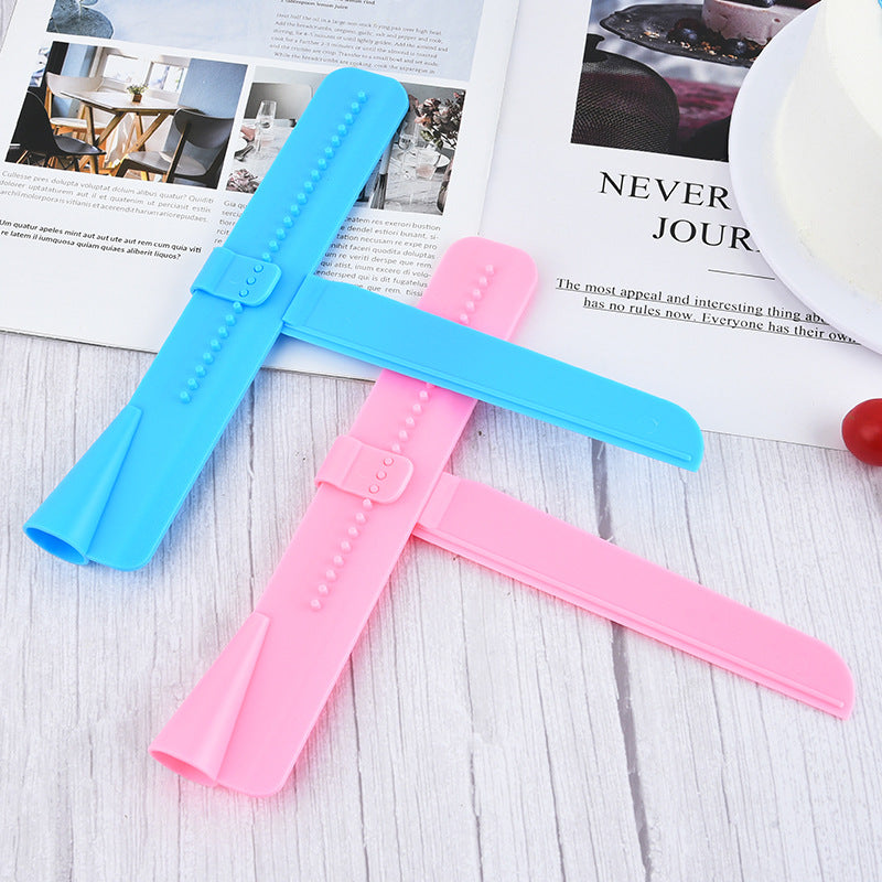 Plastic Baking Cake Smoother