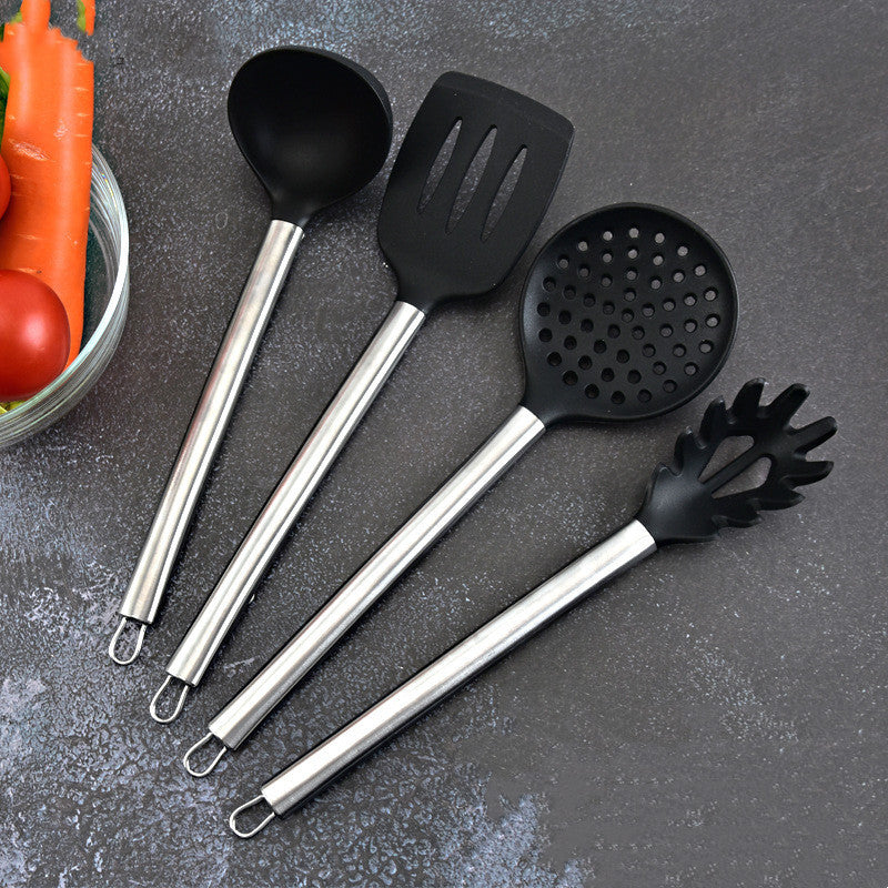 23 Piece Set Of Kitchen Tools